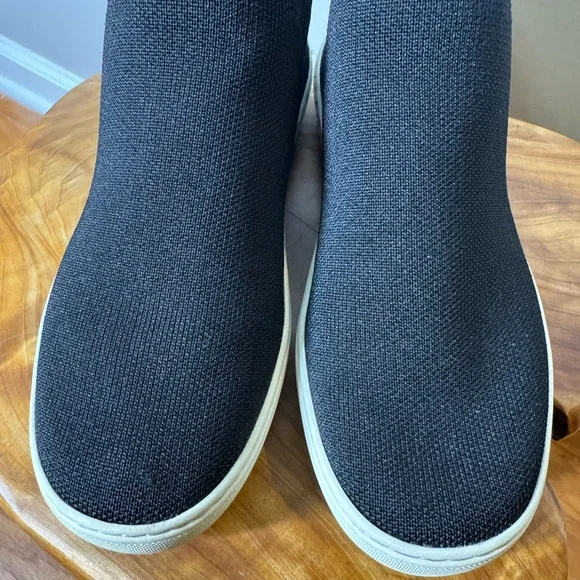 Rothy's Black Chelsea High Top Sneaker Boots Pull On Comfort Women Sz. W7.5 - Picture 7 of 13